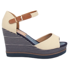 Sandalias beige con cuña 9079 Beige