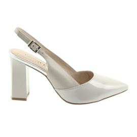 Sandalias grises de mujer en el poste Caprice 29604