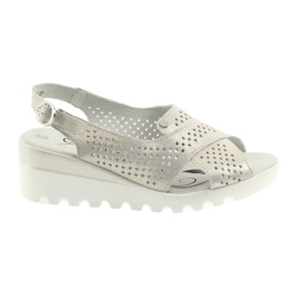 Sandalias de mujer doradas en la cuña Filippo 729 dorado