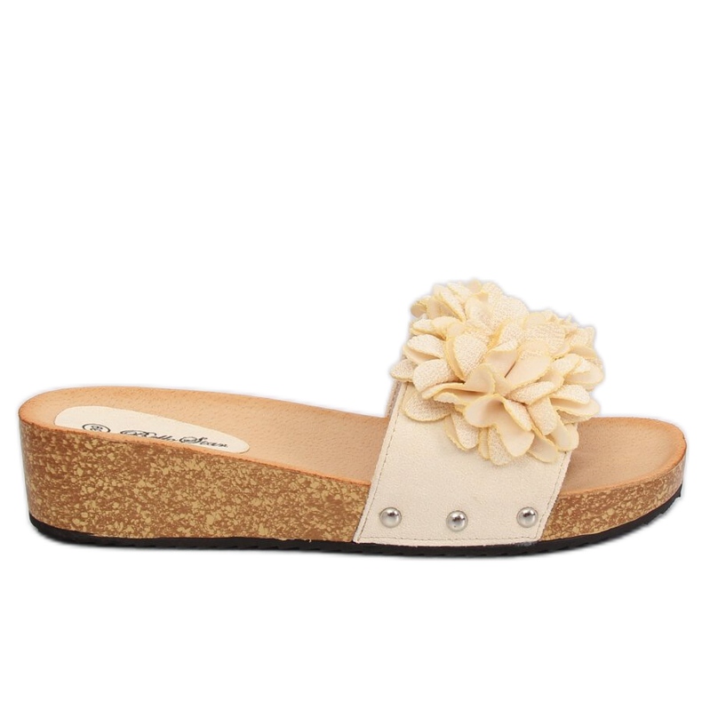 Zapatillas beige con flores S63 Beige