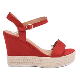 Ideal Shoes Sandalias de cuña con estilo rojo