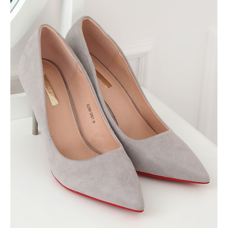 Bombas en un talón gris E22369 gris II-GAT