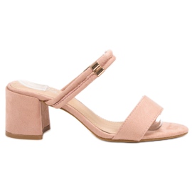 Fama Zapatillas con estilo rosa