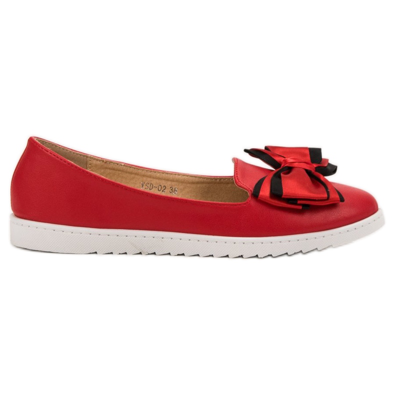 Miss Laura Bailarina con lazo rojo Miss Laura Bailarina con lazo rojo