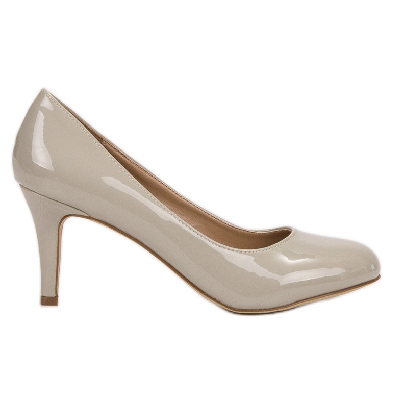Small Swan Bombas Lacadas En Un Pin beige