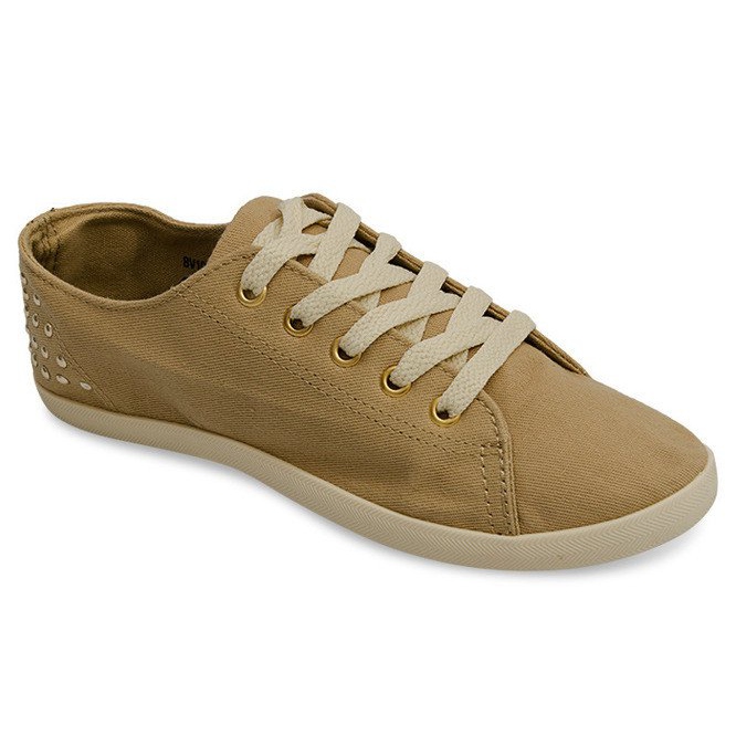 Deportivas De Tela Con Tachuelas VB67 Beige