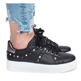Zapatillas negras tachuelas Montpellier negro