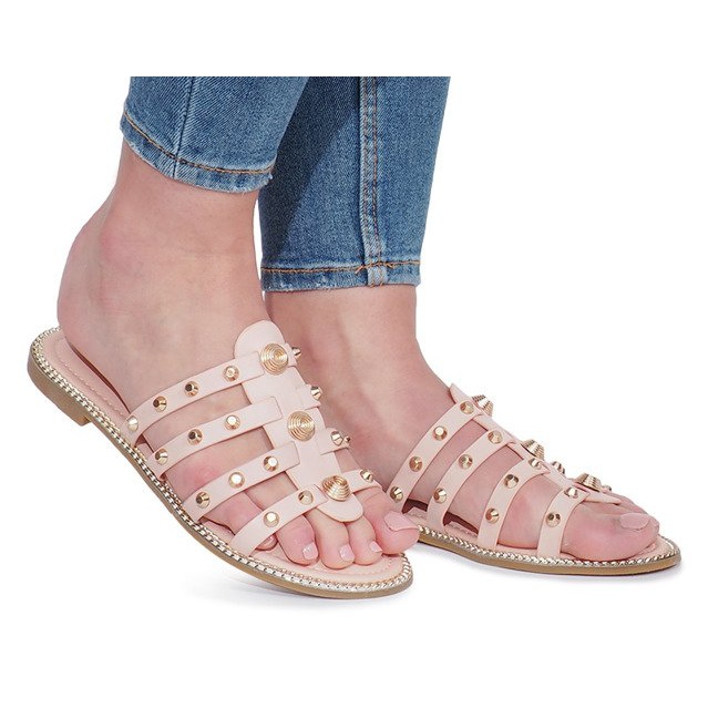 Pantuflas rosas con tachuelas Rabelle beige