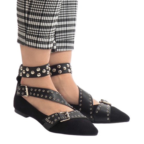 Zapatos negros sin cordones con tachuelas B12-8