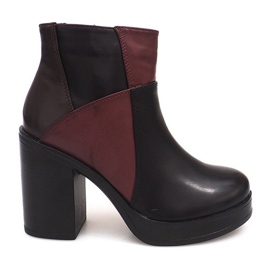 Botas en el talón con una goma de borrar YBS280 Negro