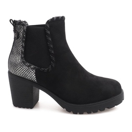 Botas calientes en un poste C308 Negro