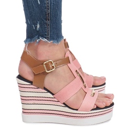 Sandalias de cuña rosa dulce