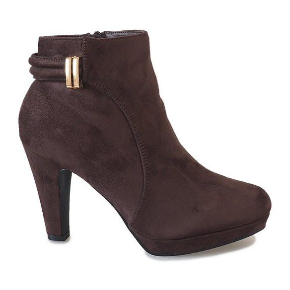 Botines de ante marrón en el poste 3263 Botines de ante marrón en el poste 3263