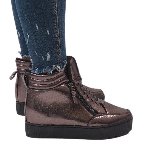Zapatillas marrones con aislamiento BB-1652 marrón
