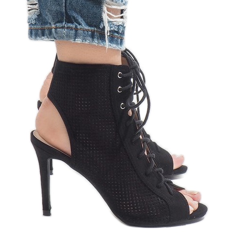 Botas negras abiertas con tacón 1610-22 negro Botas negras abiertas con tacón 1610-22 negro