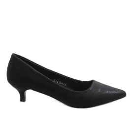 Zapatos negros con tacón B-36