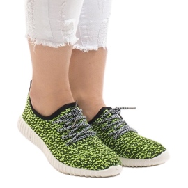 Calzado deportivo verde MH-17