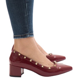 Zapatos de salón lacados en burdeos en el pilar X-70 rojo multicolor