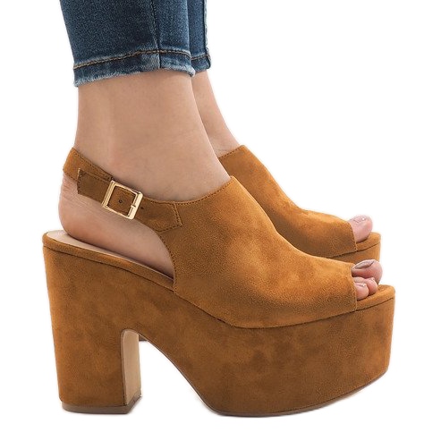 Sandalias camel en un enorme bloque 8263CA beige Sandalias camel en un enorme bloque 8263CA beige