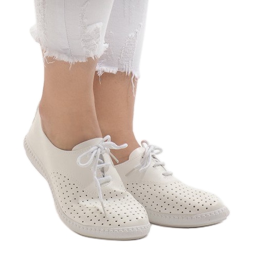 Zapatillas blancas caladas HR61116 blanco
