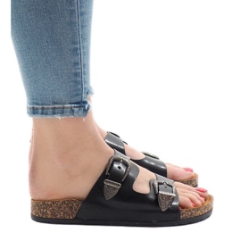 Zapatillas negras con hebillas 7018-PL negro