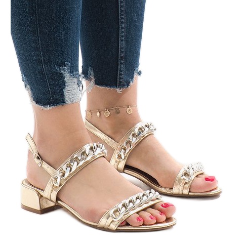 Sandalias de tacón dorado 77-15