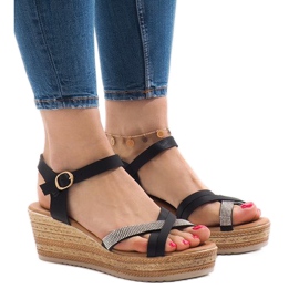 Sandalias negras en la plataforma WS8816 negro