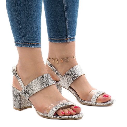 Sandalias de serpiente en el poste de ante S-7346 blanco