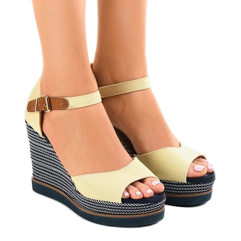 Sandalias cuña beige alpargatas 9079 Sandalias cuña beige alpargatas 9079