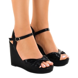 Sandalias de cuña negras brillantes JM-M215M negro