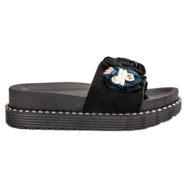 Bello Star Zapatillas en la plataforma negro