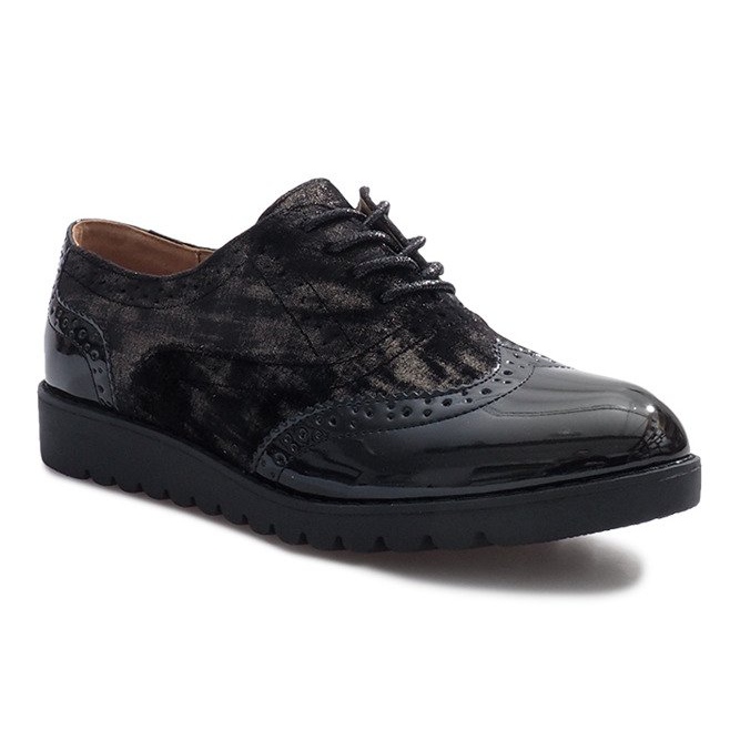 Zapatos de ante negros de Adele