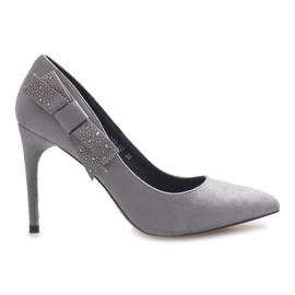 Tacones grises con lazo burdeos
