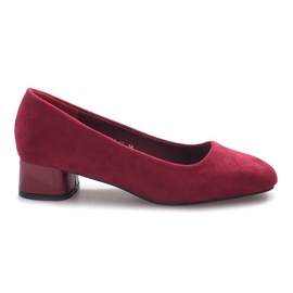 Bombas rojas en la publicación The Best rojo
