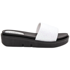 SHELOVET Zapatillas de cuña de goma blanco