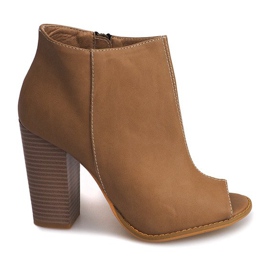 Botas abiertas en una barra Sarah Beige