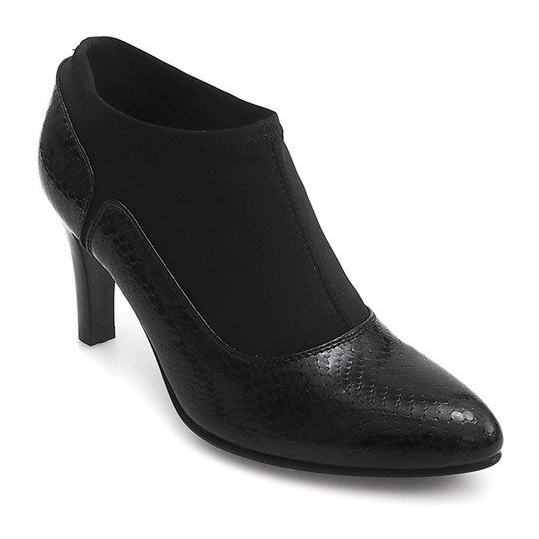 Botas elegantes en un poste 8367-2A Negro
