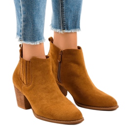 Botines de ante camel en el poste SA-3338 marrón