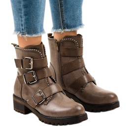 Botas de mujer verdes en una suela masiva C569