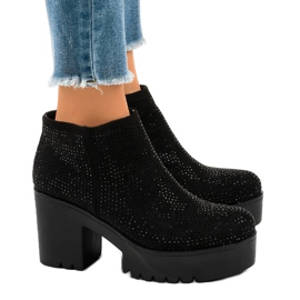 Botas de mujer negras con tachuelas trapecios CN880 negro