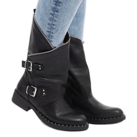 Botas negras con tachuelas JLA06 negro
