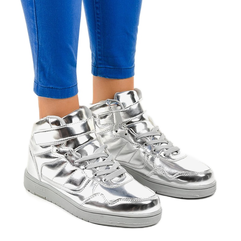 Zapatos deportivos lacados plateados XW7082 gris