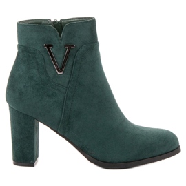 Vinceza Botines de gamuza en una barra verde