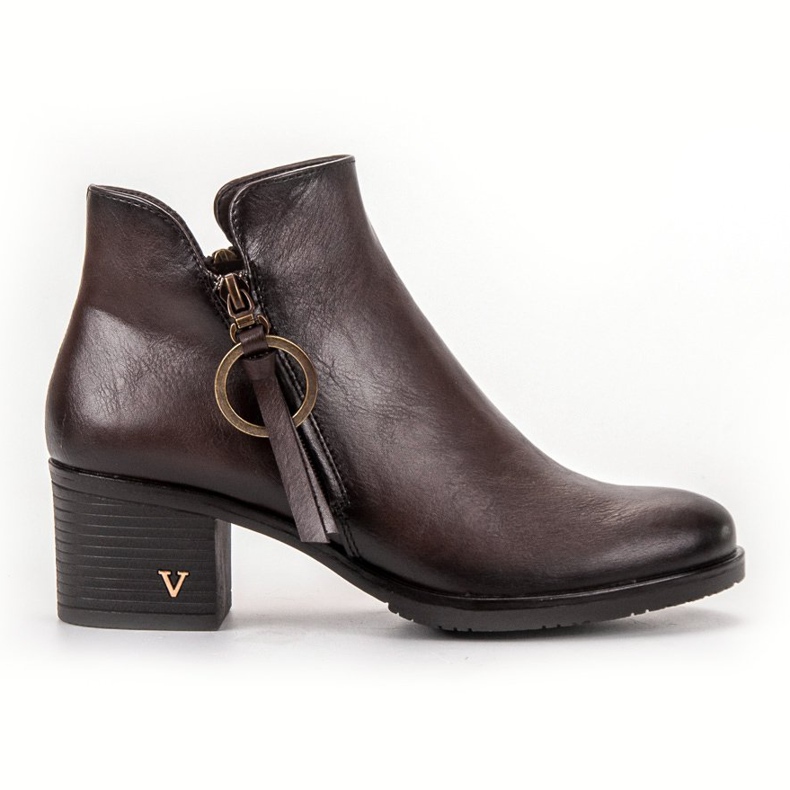 Vinceza Botines marrones en un poste marrón