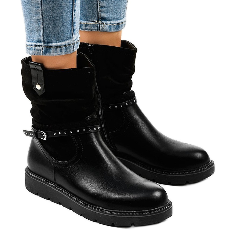 Botines negros con suela plana T190