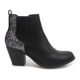 Botas en el talón con elástico JA3090 Negro