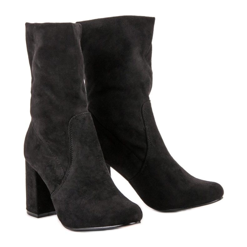 Super Mode Botas sin cordones en un poste negro Super Mode Botas sin cordones en un poste negro