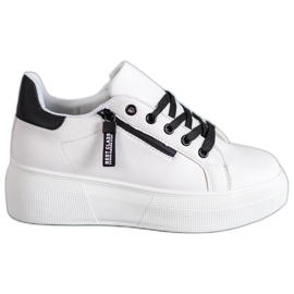 SHELOVET Zapatos con cordones en la plataforma blanco