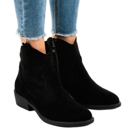 Botines de ante negro en el poste RW802