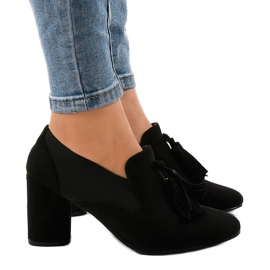Zapatos de tacón de ante negro en el poste LL-97P